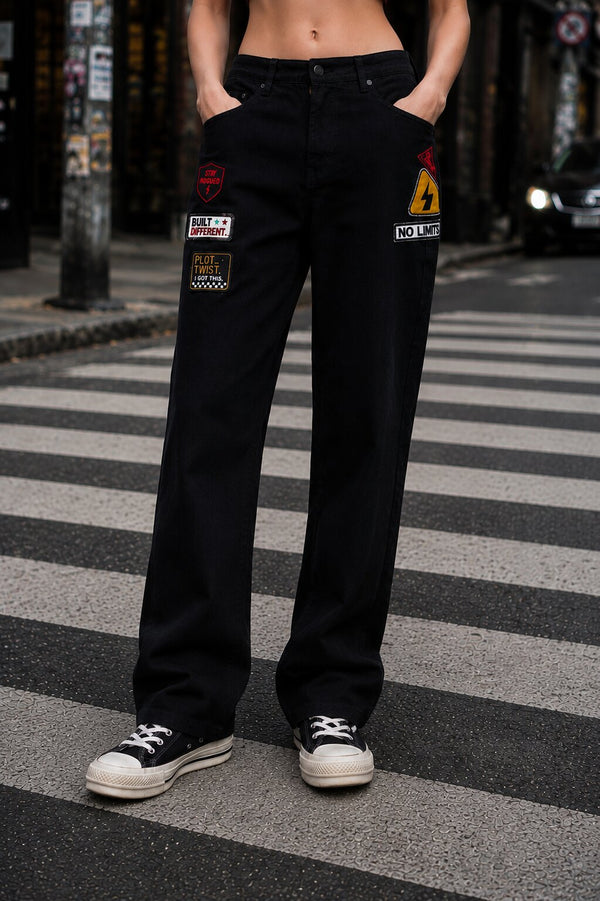 Women Black Badged Straight Fit Jeans