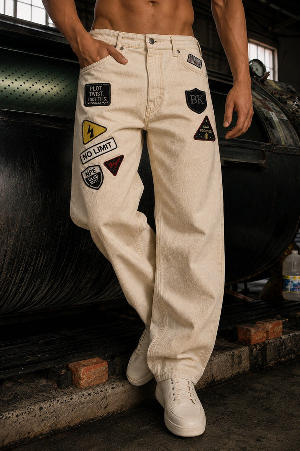 Men Ecru Relaxed Jeans With Badges