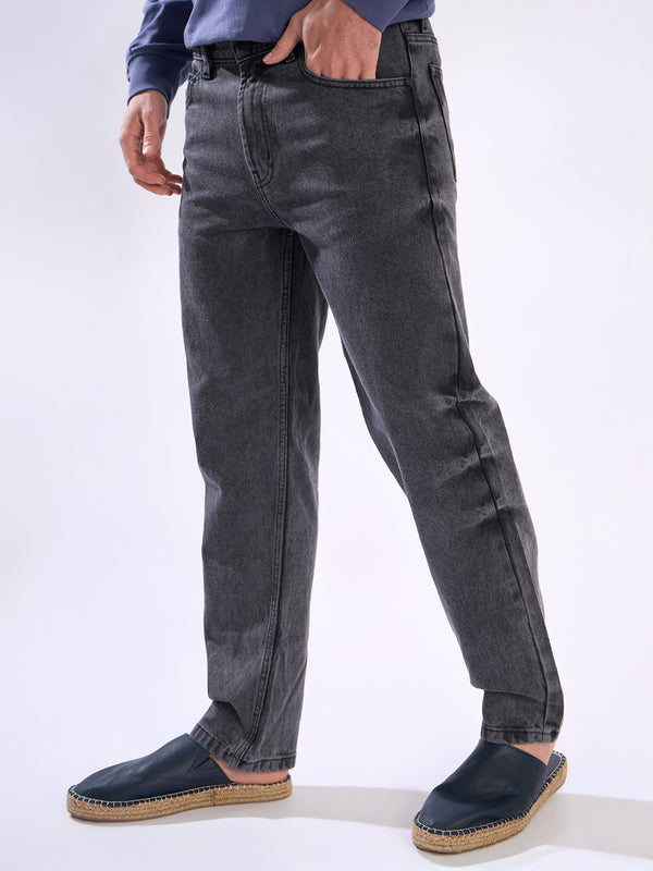 Men Charocal Straight Fit Ligth Fade Jeans
