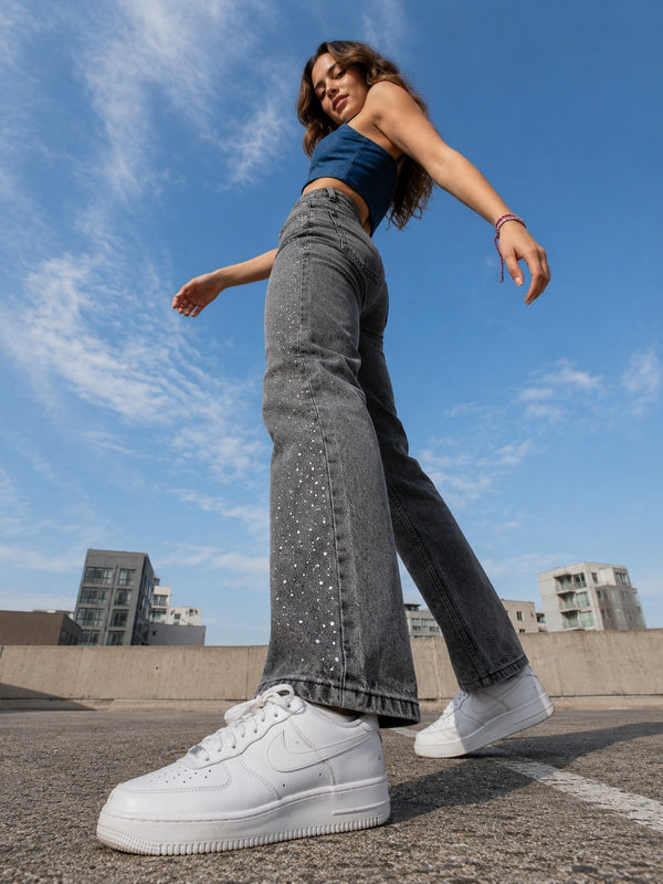 Women Stud Embellishment Relaxed fit jeans