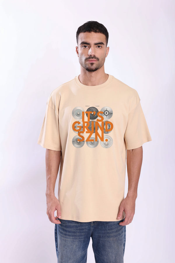 Men Beige Graphic Printed Oversized Fit T-Shirt