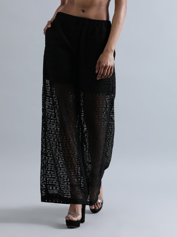 Women Solid Cargo Trousers