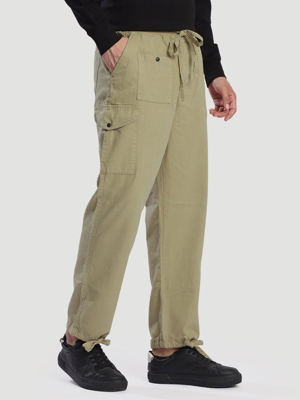Mens cargo jogger with flap pockets