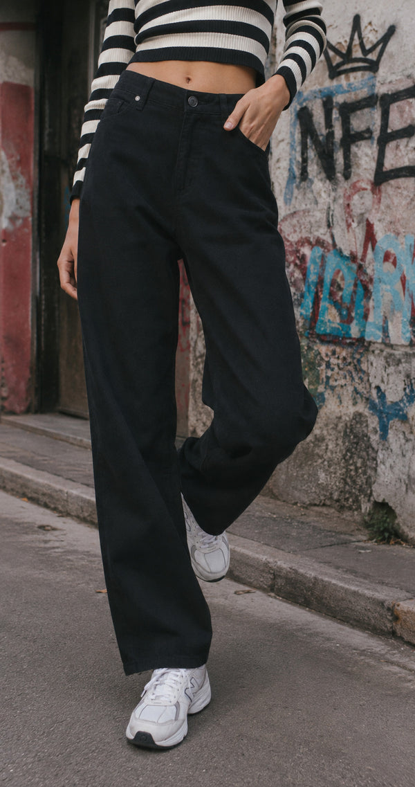 Women Black High-Rise Straight Fit Solid Denim Jeans