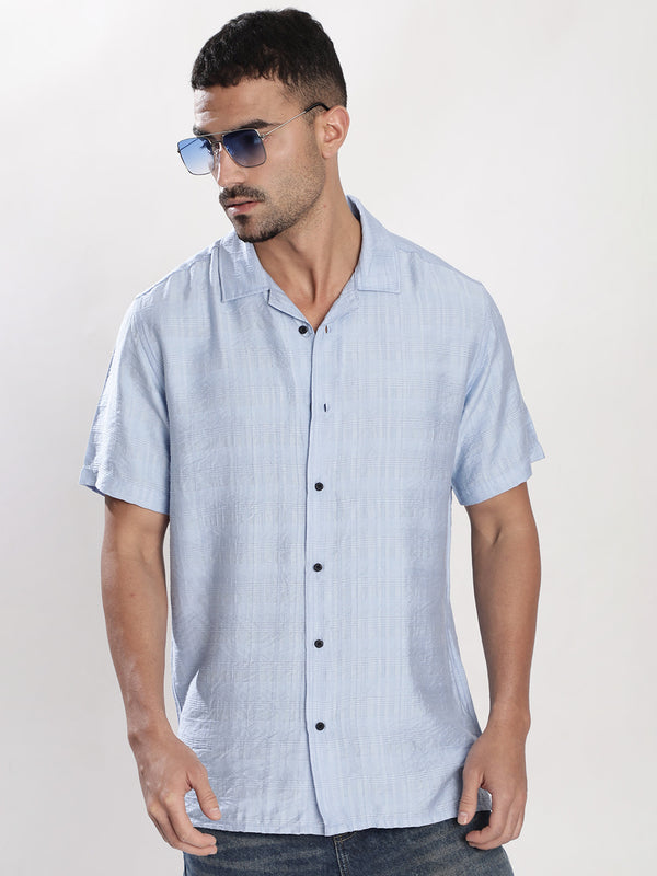 Men Blue Textured Resort Collar Shirt