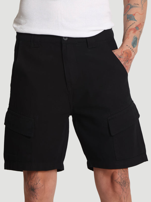 Men Mid-Rise Regular Fit Slat Pocket Cargo Shorts