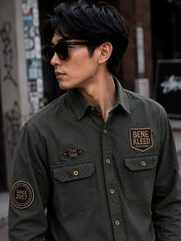 Men Regular Fit Double Pocket Badge Shirt