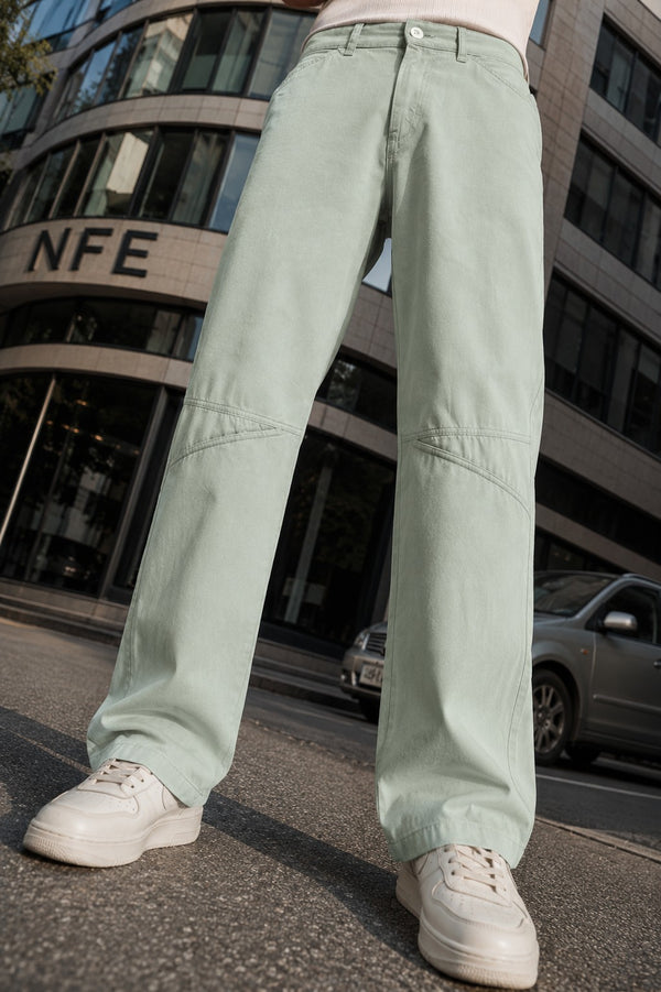 Men Relaxed Fit Solid Cut & Sew Casual Trouser
