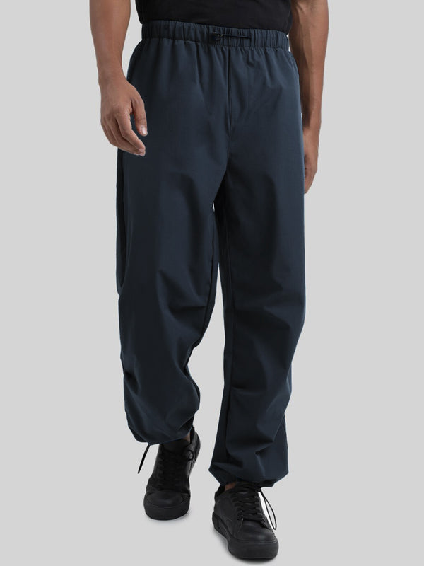 Men Solid Cargo Trousers