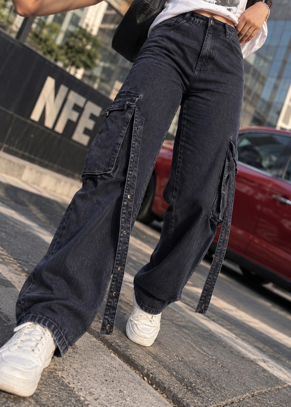 Women Relax Fit Tinted Purple Denim Jeans with Eyelet