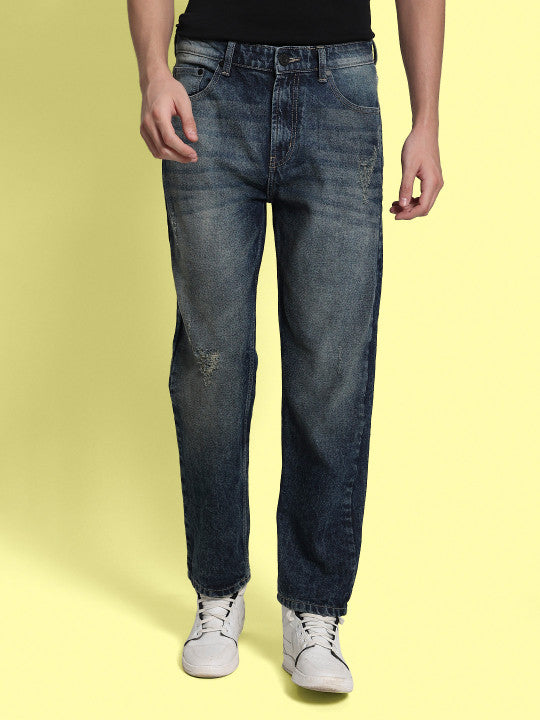 Men Relaxed Distressed Light Faded Jeans
