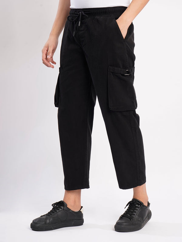Men Black Loose Crop Fit Cargo Trousers