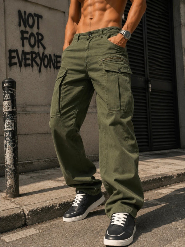 Men Olive Solid Relaxed Fit Cargo Trousers