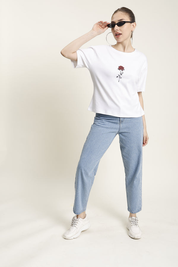 Women Blue Solid Carrot-Fit Denim Jeans