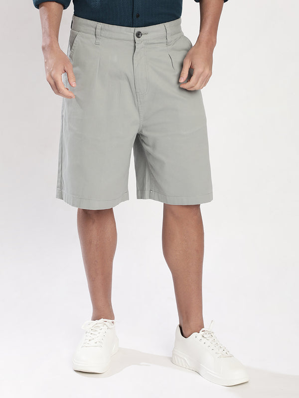 Men Grey Baggy Fit Pleated Chino Shorts