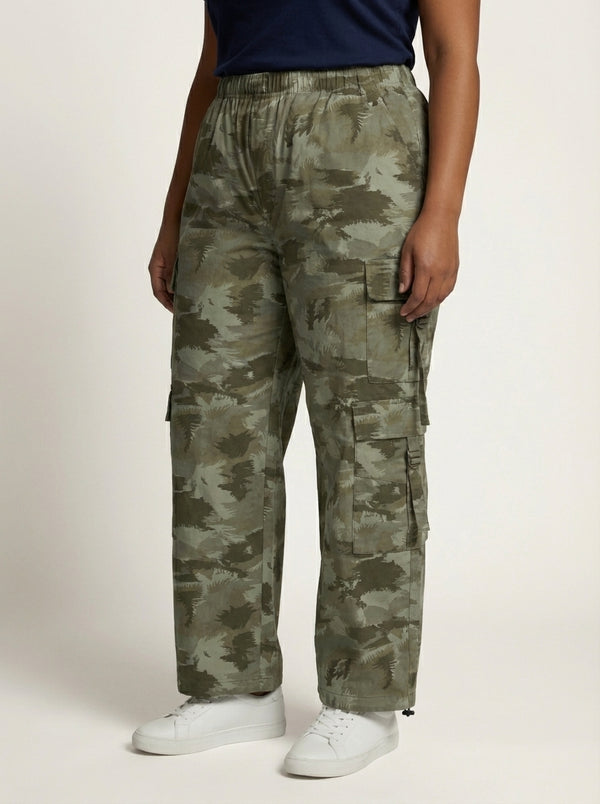 Women Green Solid Plus Size Parachute Fit Cargo Trouser