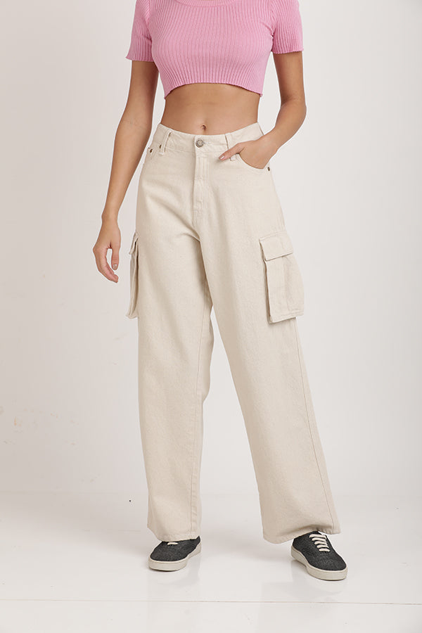 Women Ecru Solid Relaxed Fit Cargo Jeans