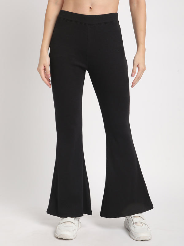 Women Black Skinny Fit Solid High-Rise Flared Knitted Trouser