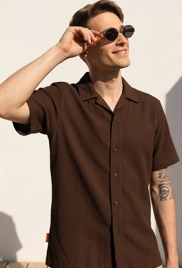 Men Relaxed Fit Half Sleeve Solid Linen Resort Casual Shirt