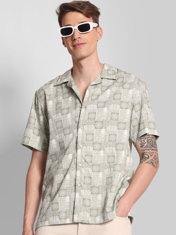 Men Relax Fit Printed Textured  Resort Collar Casual Half Sleeve Shirt