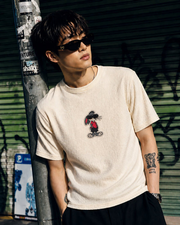 Men Relaxed Fit Textured Badge T-Shirt