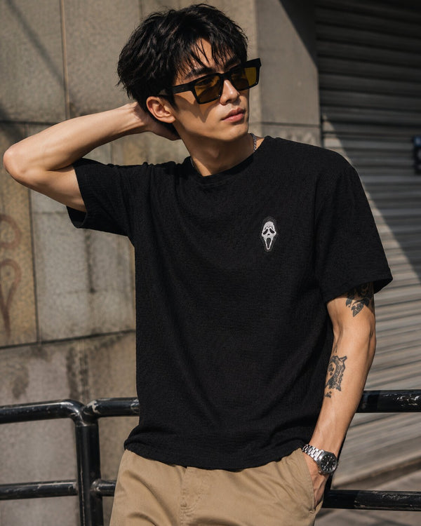 Men Relaxed Fit Textured Badge T-Shirt