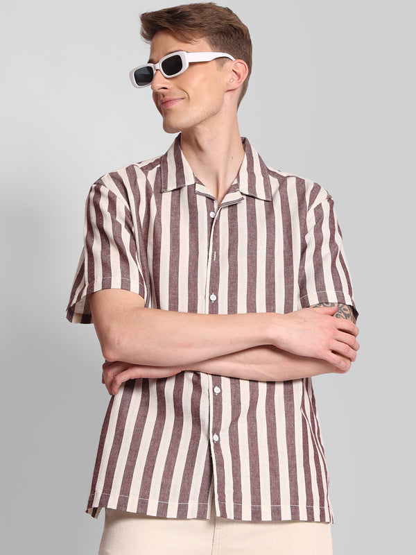 Men Relax Fit Stripes Resort Collar Casual Half Sleeve Shirt