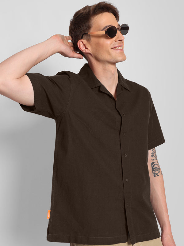 Men Relaxed Fit Half Sleeve Solid Linen Resort Casual Shirt